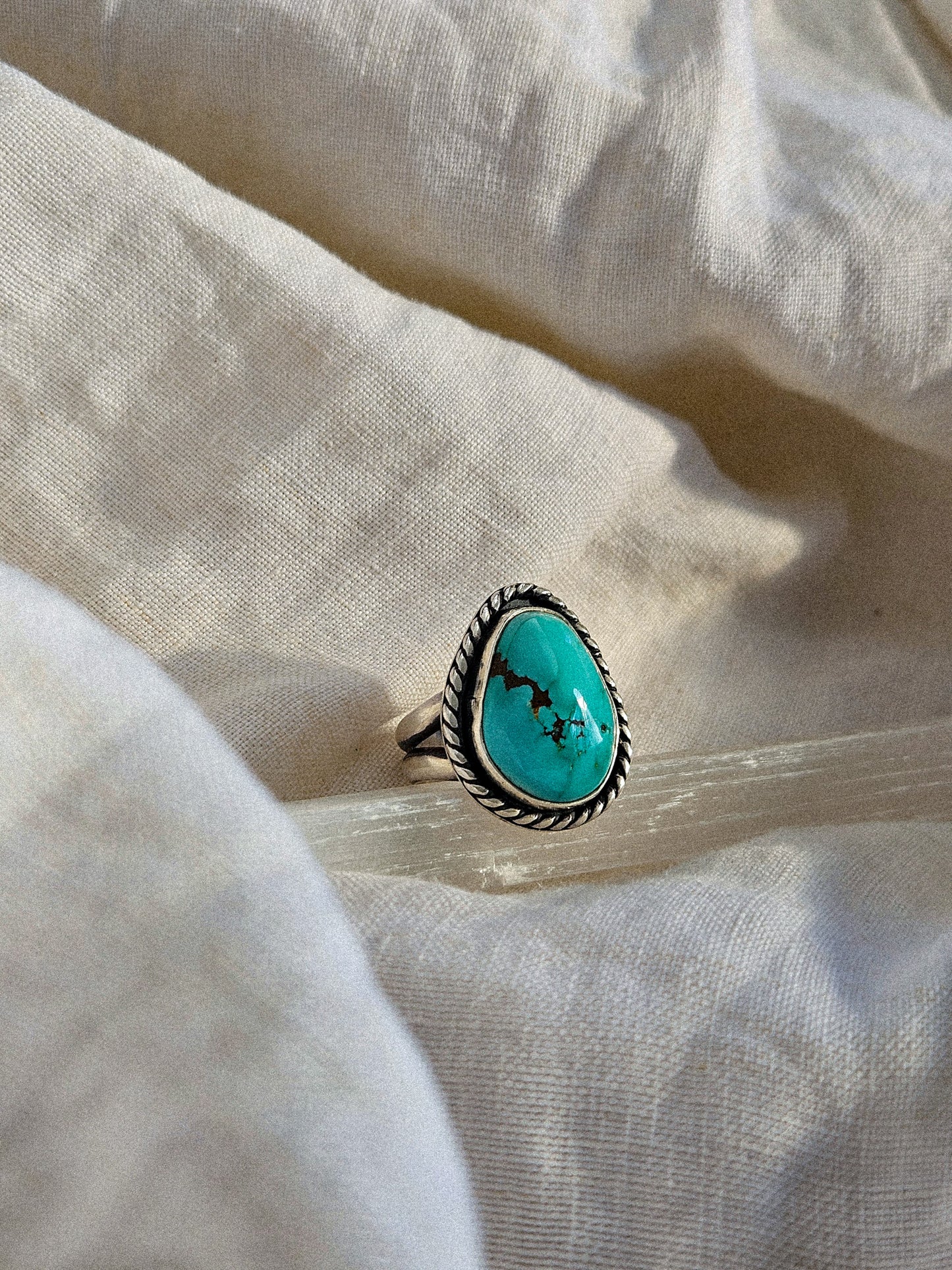 FOX TURQUOISE RING, ROPE DETAIL - SZ 6.5