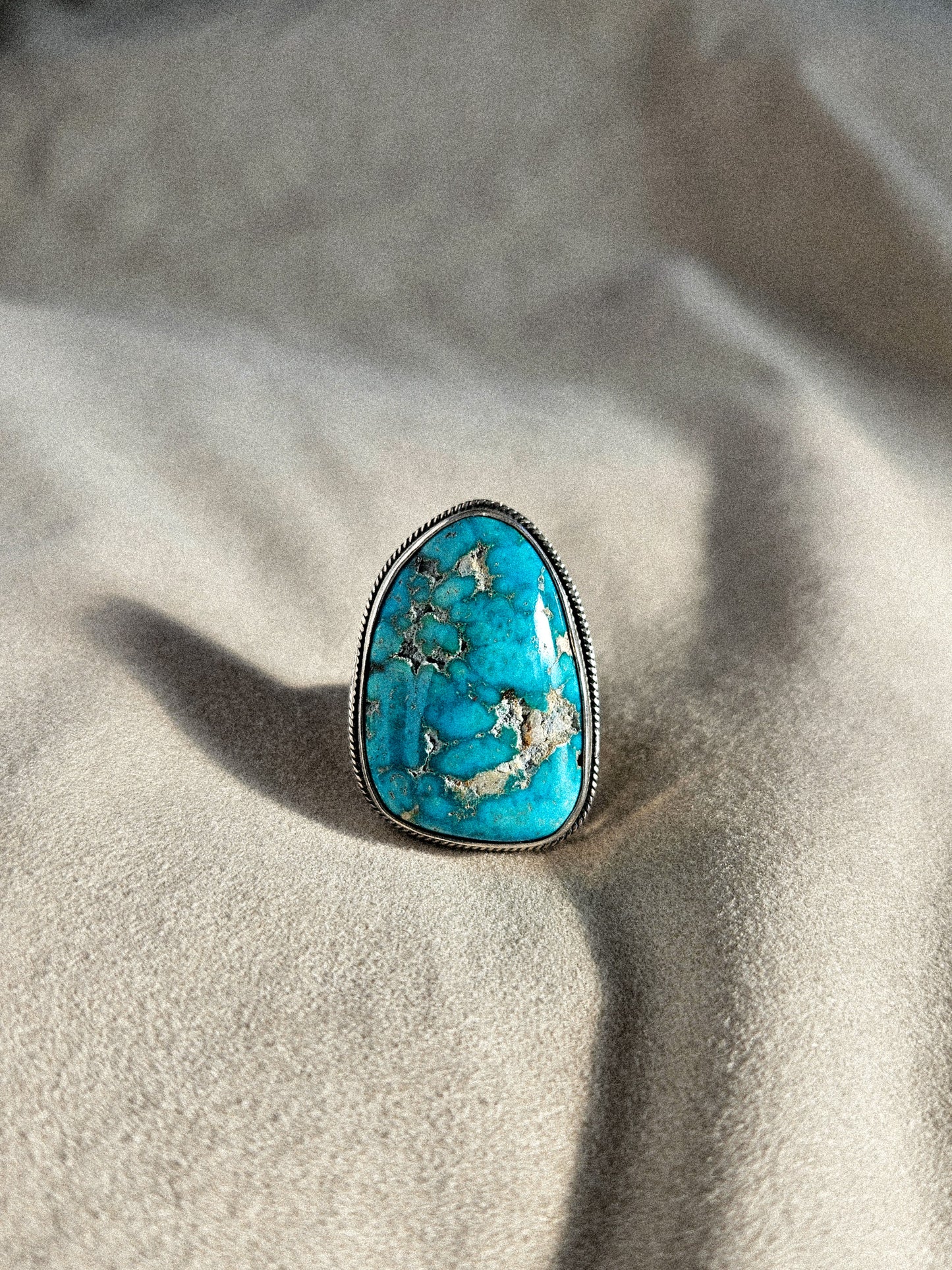 KINGMAN TURQUOISE RING, ROPE DETAIL - SZ 9