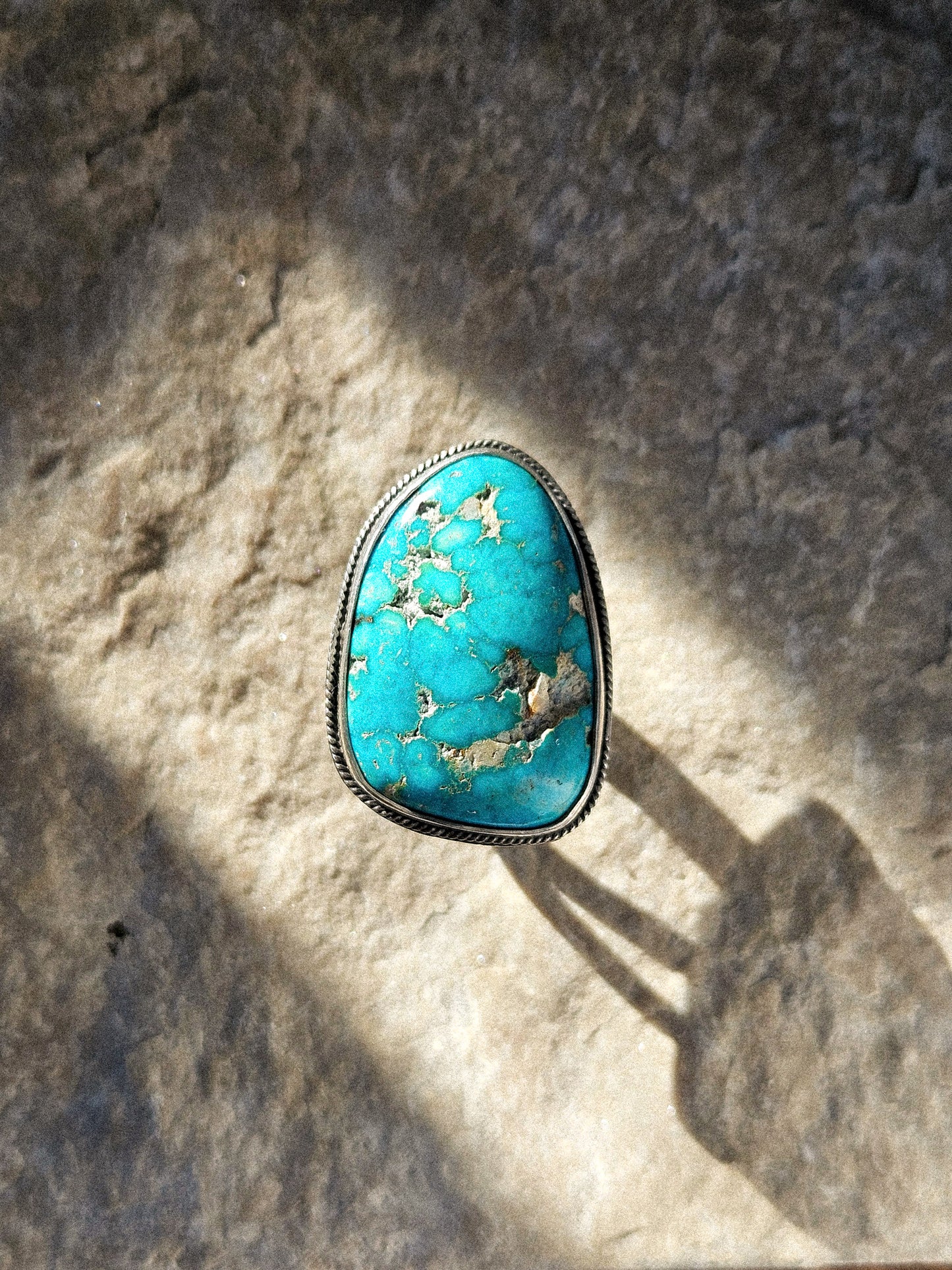 KINGMAN TURQUOISE RING, ROPE DETAIL - SZ 9