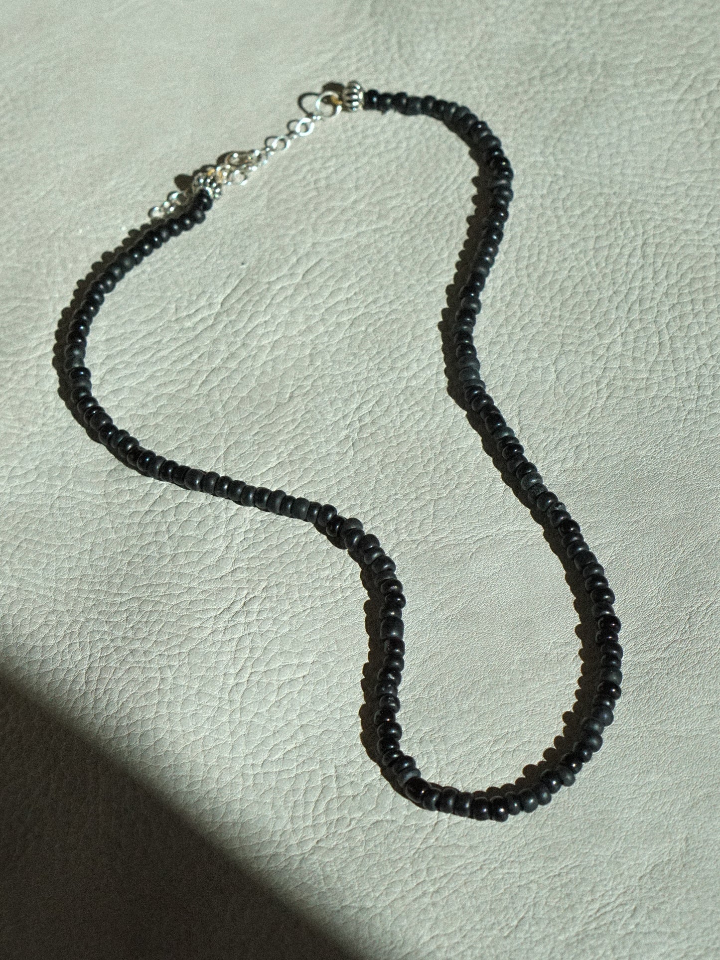 PEBBLE NECKLACE