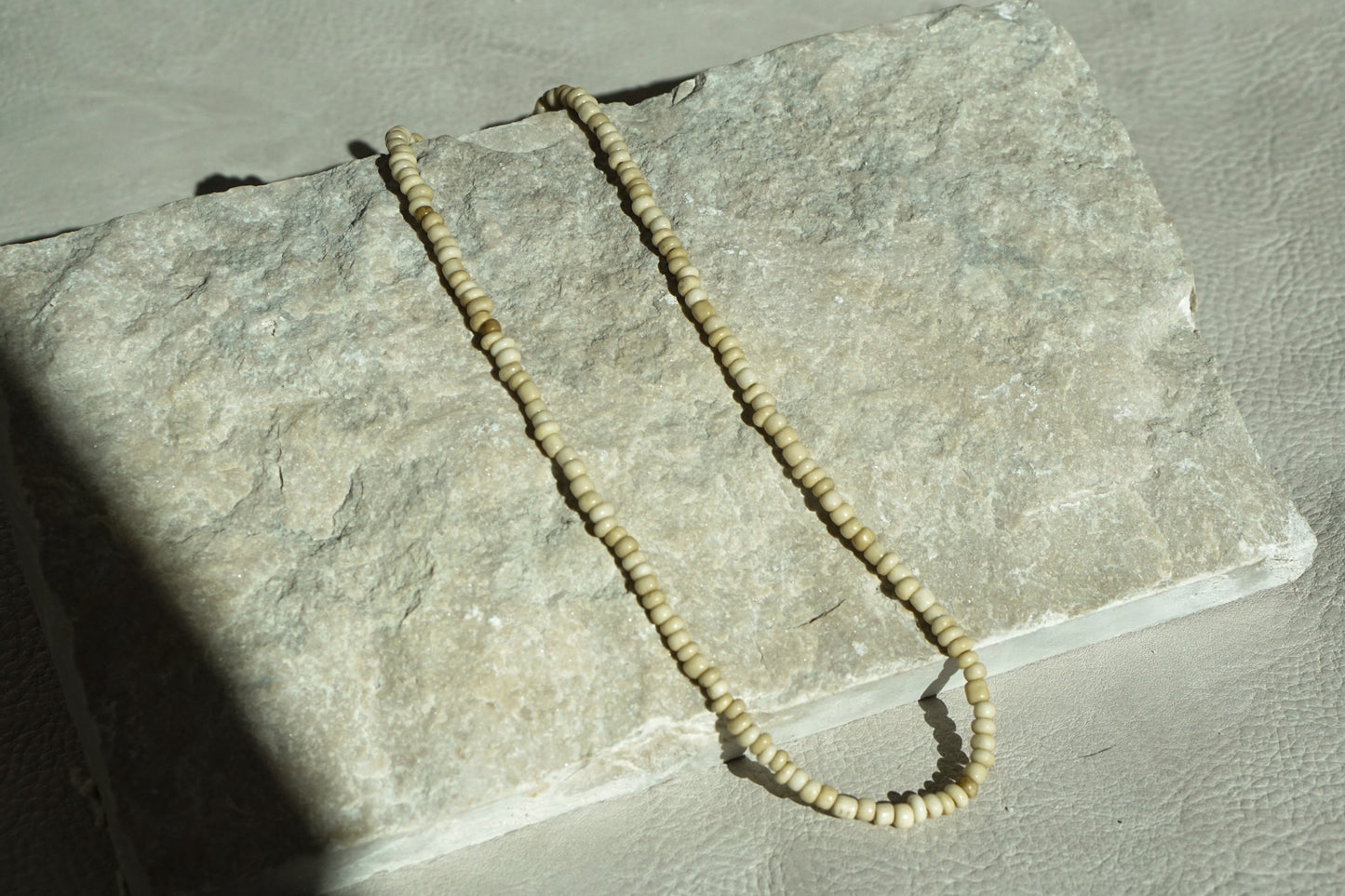PEBBLE NECKLACE